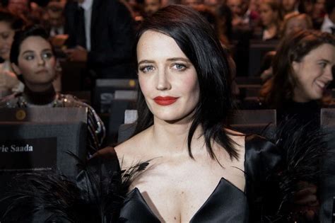 eva green boob size|Eva Green: Beziehung, Vermögen, Größe, Tattoo, Herkunft 2024。